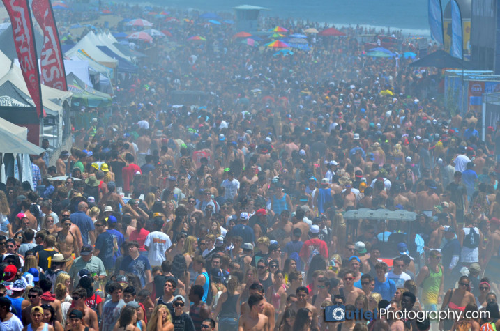 over crowded beach