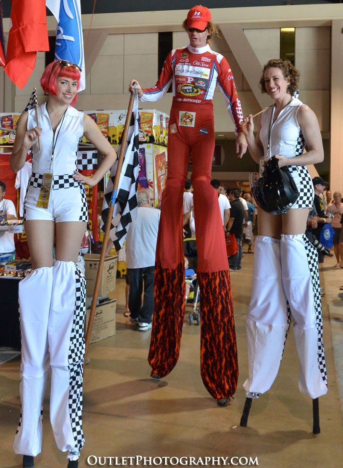 Long Beach Grand Prix girls on stilts