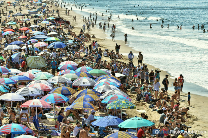 crowded beach US Open of Surfing
